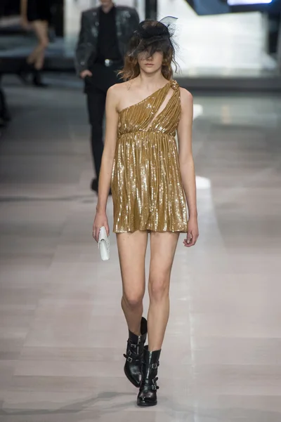Look 93